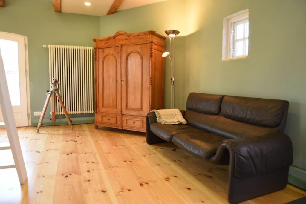 Forsthaus Lelkendorf / Ferienwohnung エクステリア 写真