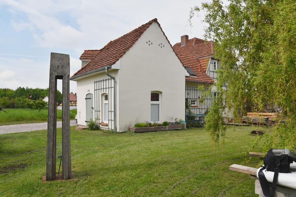 Forsthaus Lelkendorf / Ferienwohnung エクステリア 写真